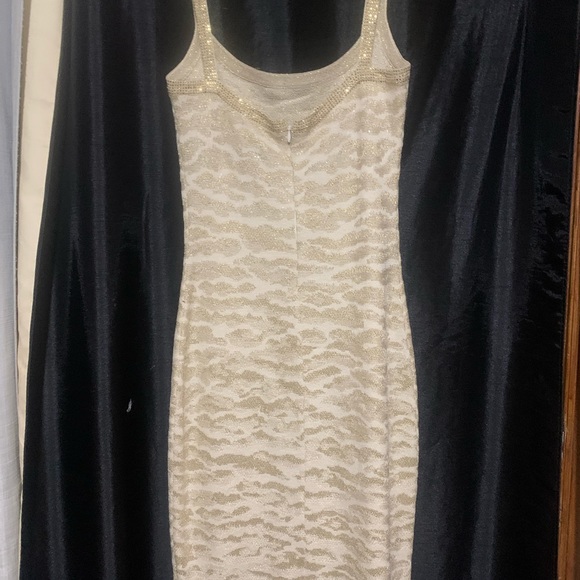 St John Dress - Picture 4 of 6